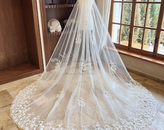 White Flower Lace Wedding Veil With Pearl, Retro Cathedral  display picture 3