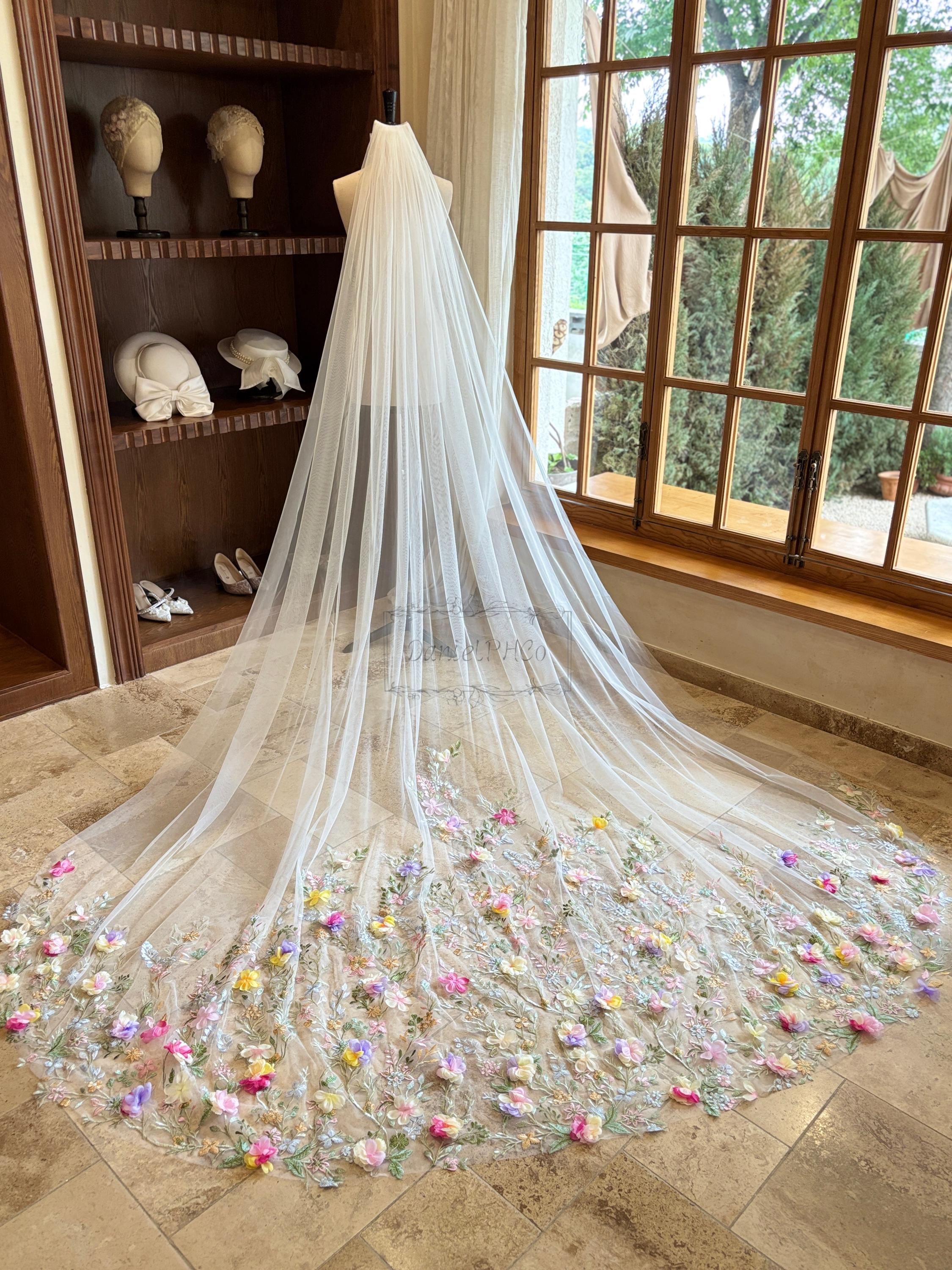 White 3D Floral Multi-Color Wedding Veil With Comb Amazon.com: Colorful Floral Edge Bridal Veil with Comb  main image 3