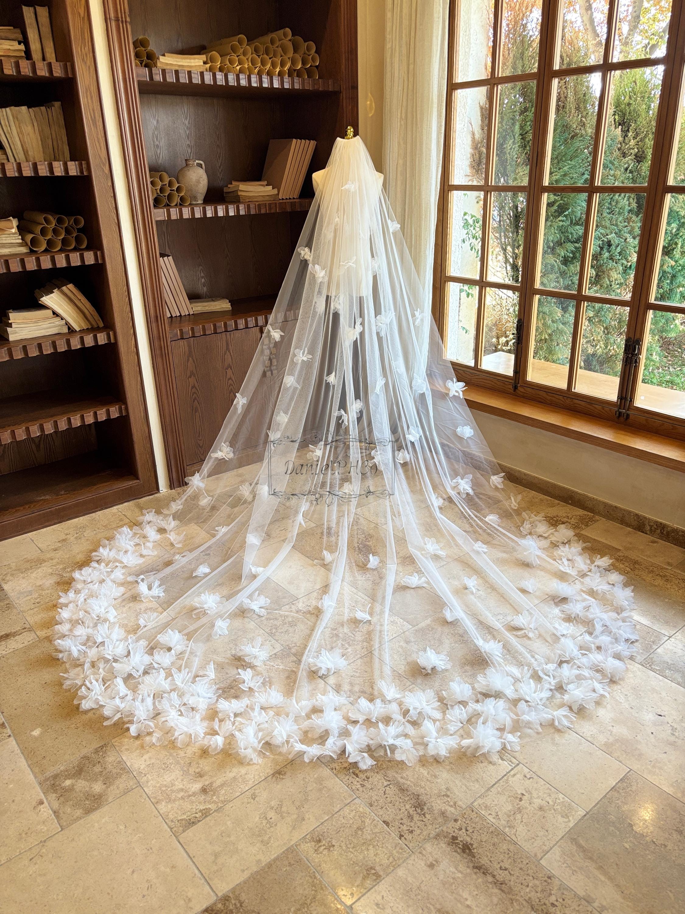 Romantic 3D Flower Wedding Veil, Fairy Cathedral Veil, Long 
