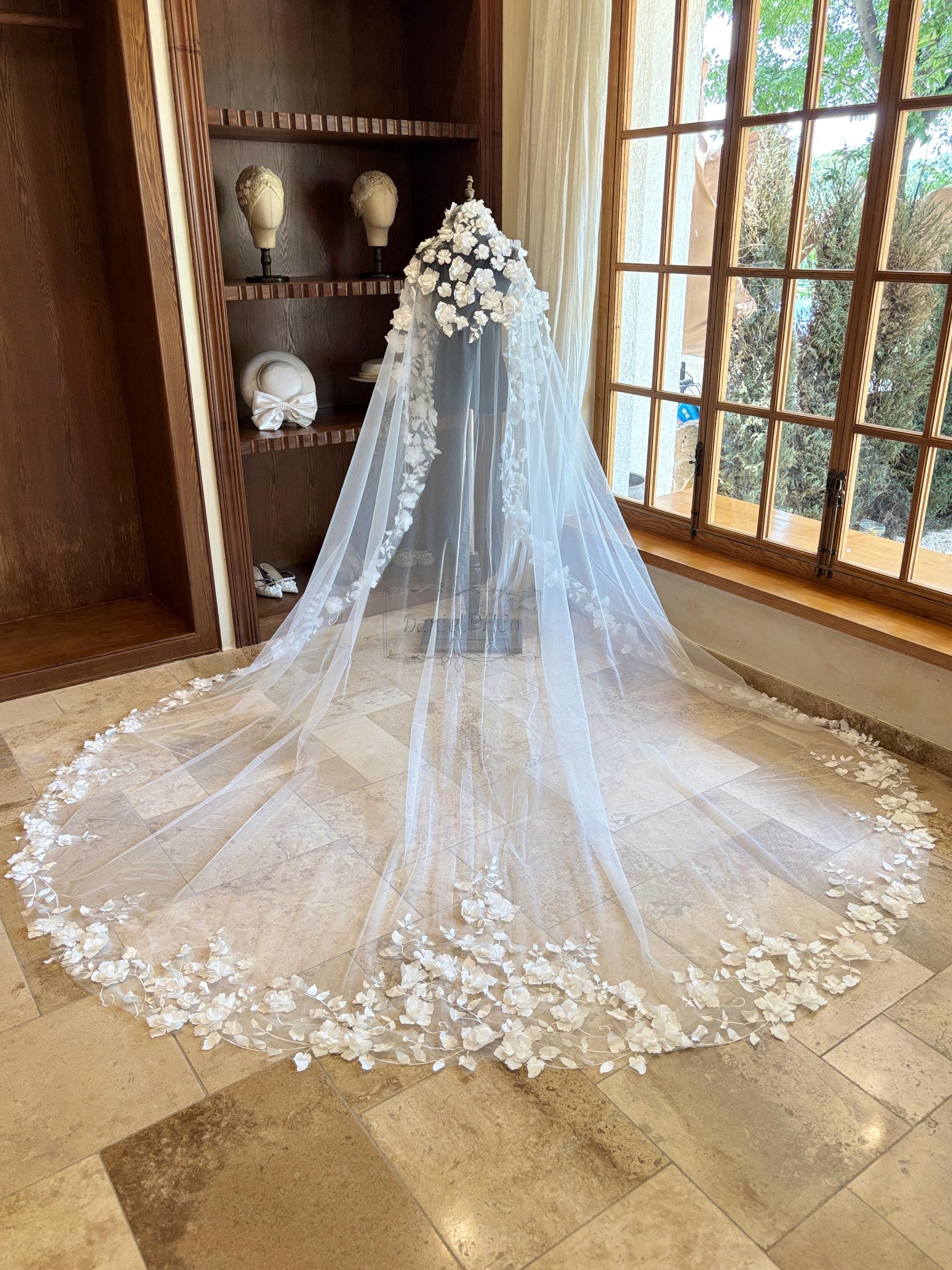 WHITE VEIL セット Bridal Flower Mantilla Wedding Veil With Three Hair Clips, Floral