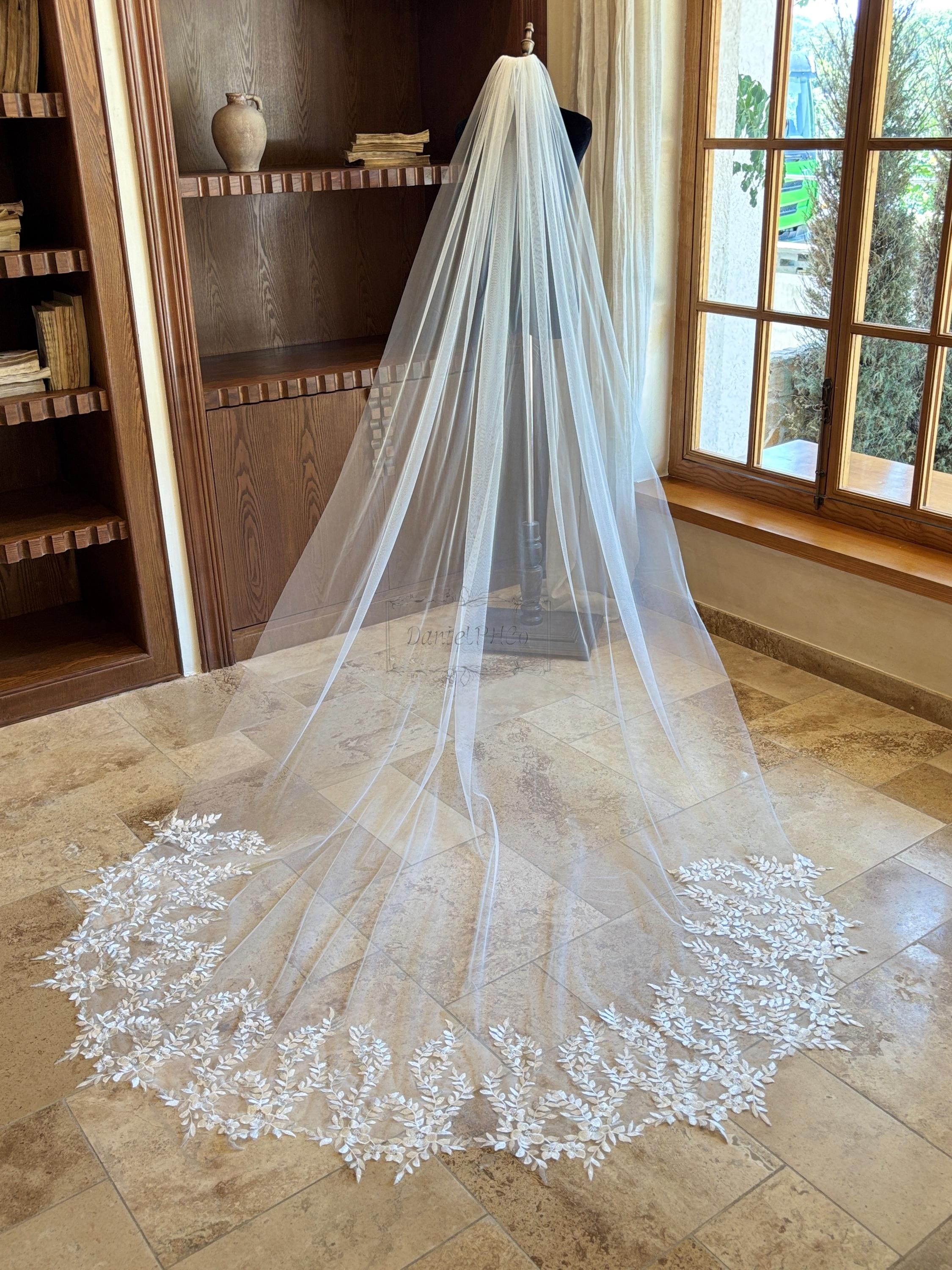 Sequined Leaf Lace Wedding Veil, Vines Lace Veil, Classic 