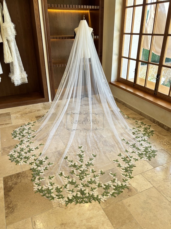 Vintage Cathedral Veil, Irregular Hem Lace Veil, Green Leaf Beige