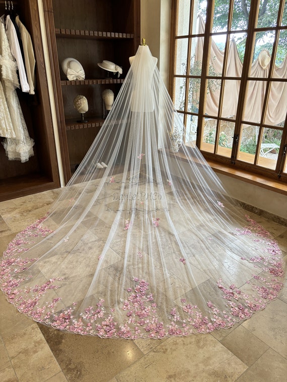 Romantic Pink Lace Wedding Veil, 3D Flower Wedding Veil With Pearl