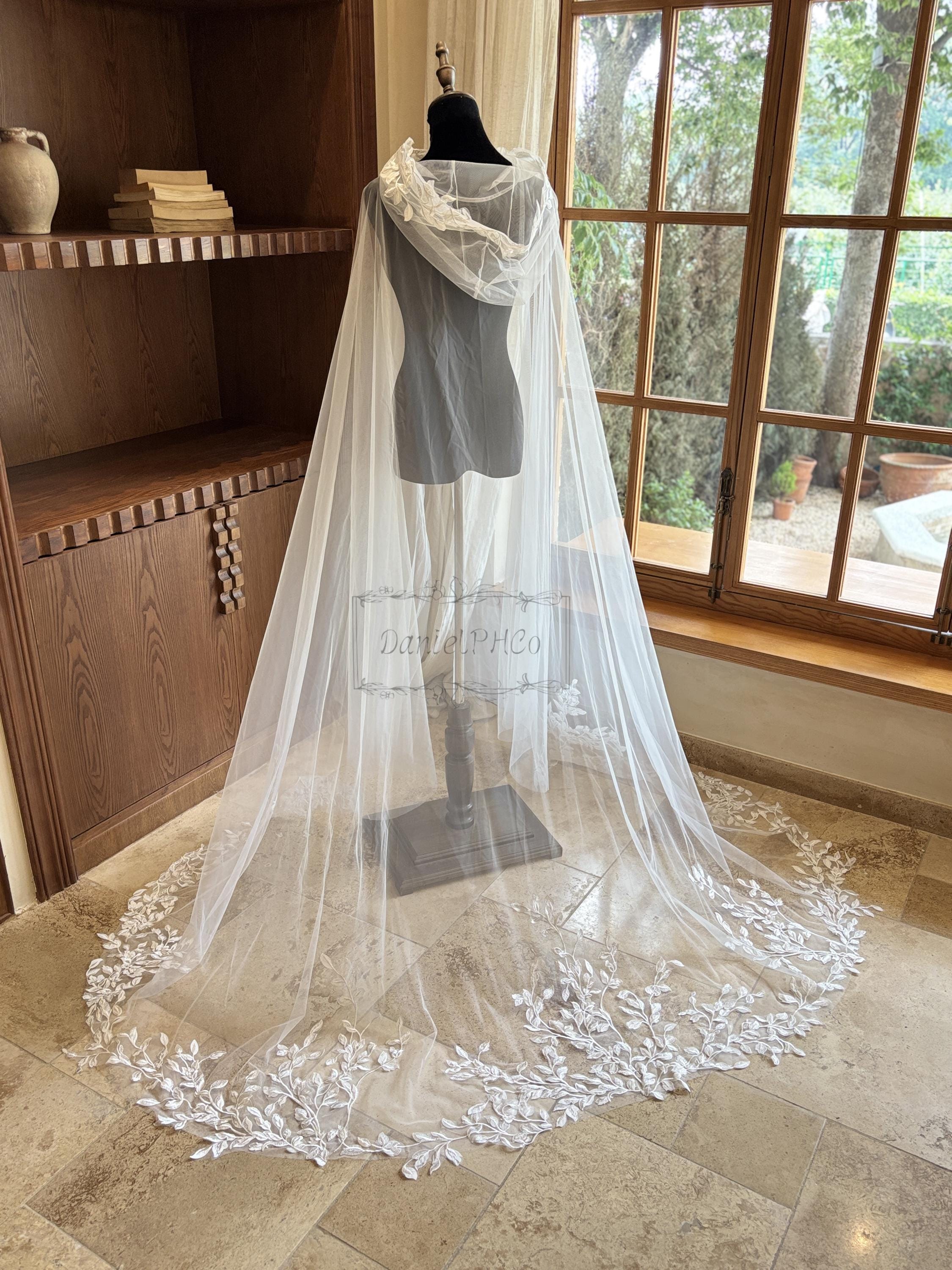 Classic Lace Wedding Cape, Leaf Lace Bridal Hooded Cape, Elegant