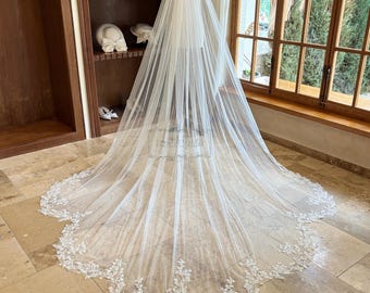 Chapel Length Dandelion Lace Veil Dandelion Veil | Elegant Beaded Border | Bo & Luca – Bo & Luca main image 3