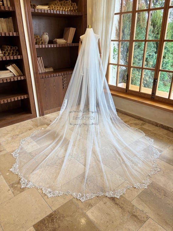 Petal Shape Wedding Veil, Beaded Sequined Lace Bridal Veil 