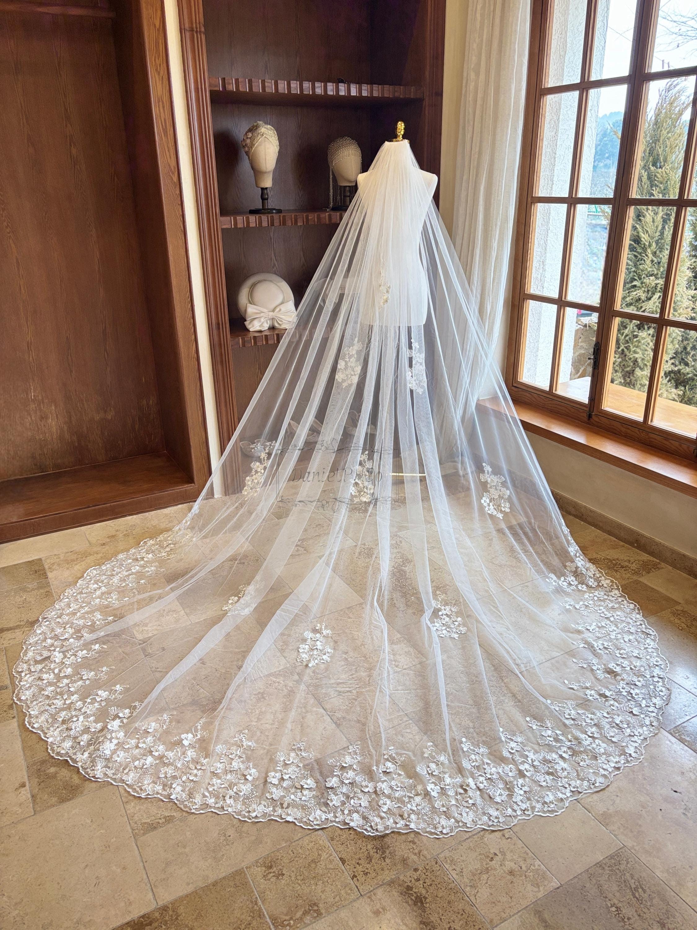 WHITE VEIL セット Tulle Bridal Veil With Floral and Plant Lace, V-shoulder Veil for