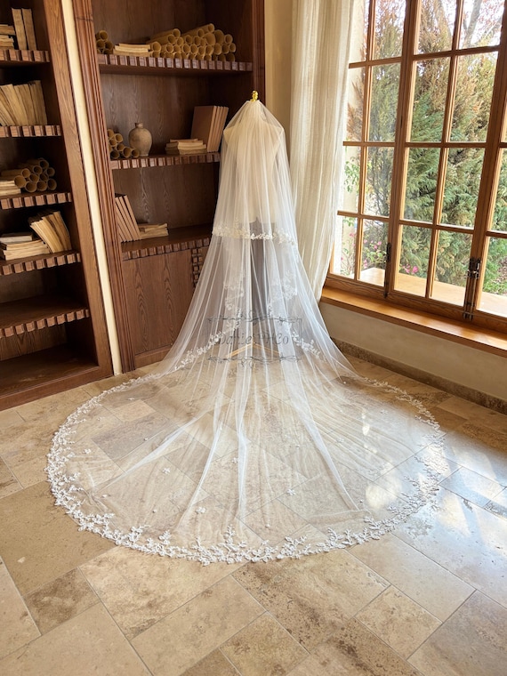 Two-Tier White Bridal Veil with Beaded Edge Two Tier Fingertip Veil with Beaded Edge | David main image 3