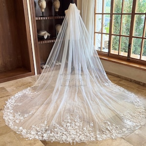 Floral Lace Veil, Ivory Bridal Veil, 3D Flower Veil, Long Bridal Veil with Comb, Flower Lace Cathedral Veil, Soft Tulle Wedding Veil
