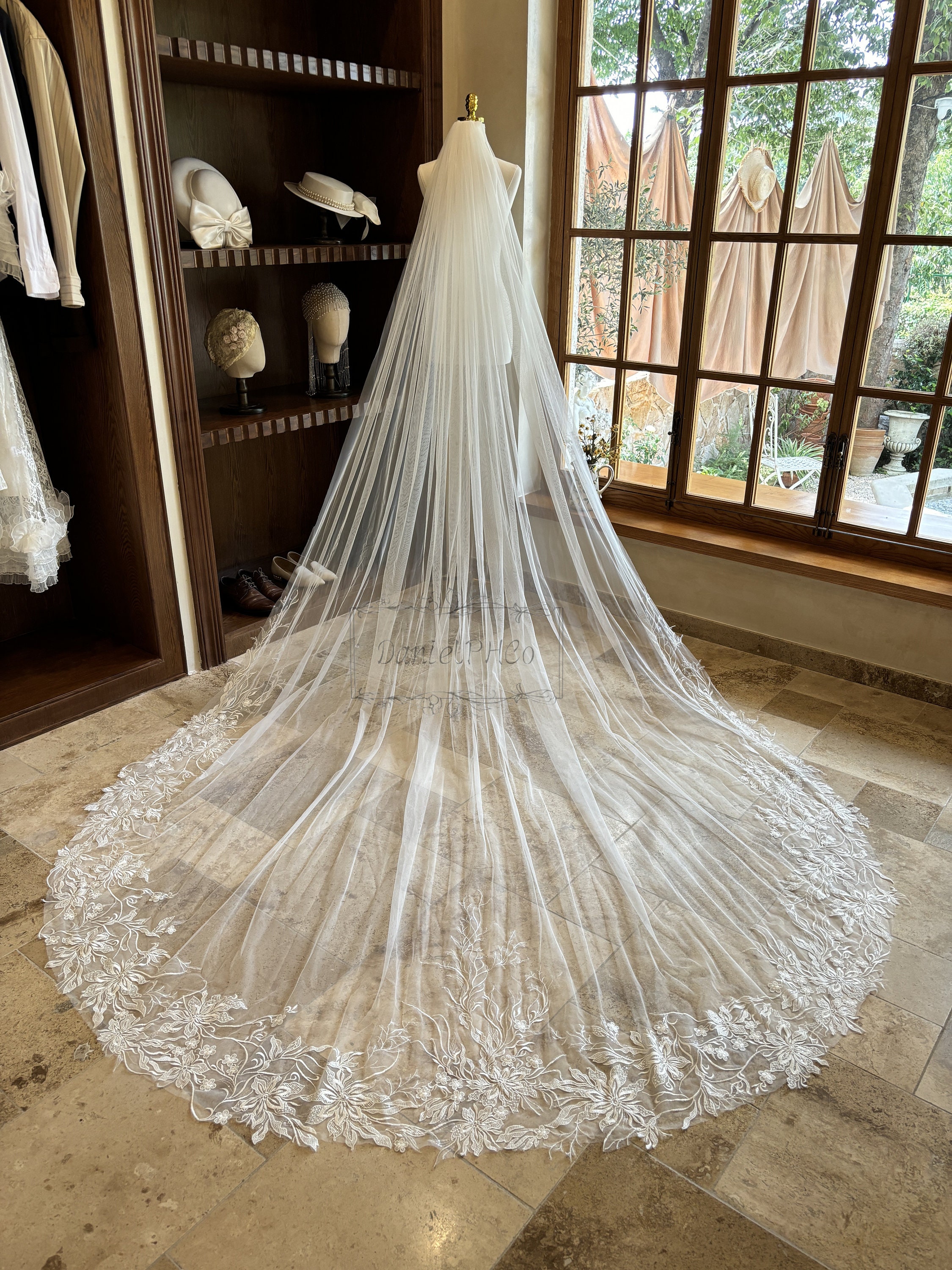 danielphco Elegant Floral Lace Veil Elegant Floral Lace Veil, Vintage Cathedral Wedding Veil, Long Bridal Lace  Veil, Bridal Outdoor Wedding Veil, Boho Lace Bridal Veil - Etsy