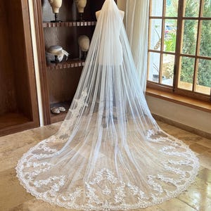 Boho Lace Wedding Veil, Elegant Pearl Wedding Veil, Lace Cathedral Veil, Vintage Flower Bridal Veil, Long Bridal Veil, Chapel Wedding Veil