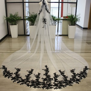 Special Black Lace  Embroidered Veil Flowery Embroidery Veil Flowery Wedding Veil Ivory Wedding Veil with Comb Lace Cathedral Bridal Veil
