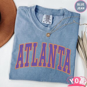 Comfort Colors® Atlanta Shirt - ATL Student Tee - College Style Crewneck T - Atlanta Pride - Georgia Friend&#39;s Gift - Present fr 761d