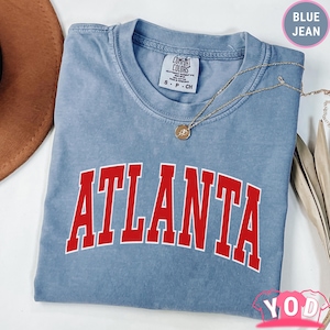 Comfort Colors® Atlanta Shirt - ATL Student Tee - College Style Crewneck T - Atlanta Pride - Georgia Friend&#39;s Gift - Present fr 716c