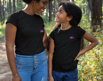 Kids Haitian Flag Day T-Shirt – Minimalist Design – Haitian Heritage Shirt – Youth – Haiti Pride Gift