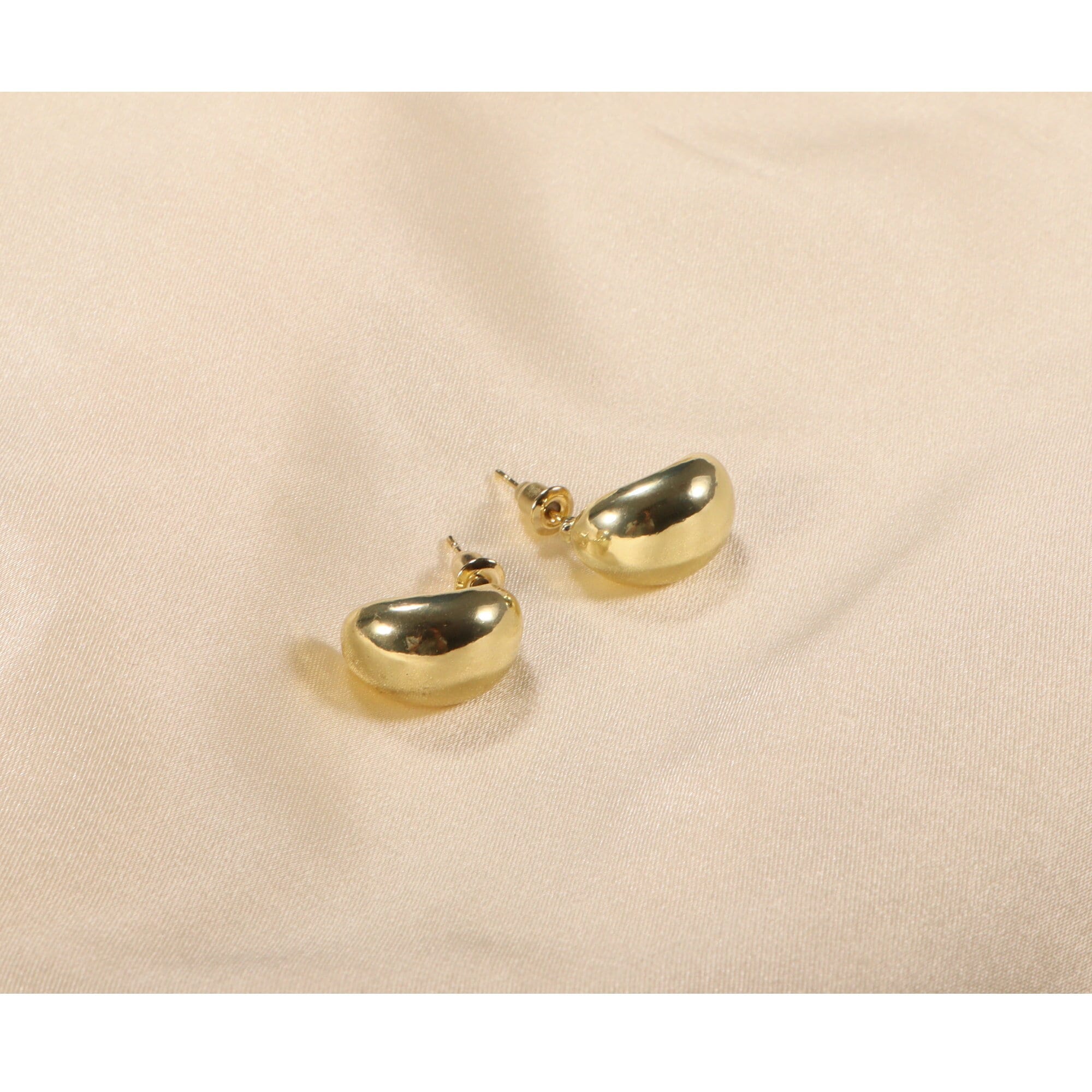 Heaven mayhem earring - Etsy 日本