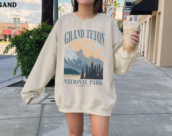 Grand Teton National Park Sweatshirt Wyoming Sweater Retro Mountain Shirt Vintage Crewneck Camp Hike Nature Outdoor Adventure Granola Girl