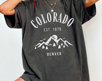 Colorado Shirt Mountain Crewneck Vintage CO State Tshirt Colorado Clothing Comfort Colors Apparel Hike Camp Nature Denver Tee Outdoor Winter