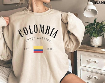 Colombia Sweatshirt Colombian Crewneck Colombia Flag Top Women Latina Shirt Gift Vintage Sweater Vacation Clothing Latino Apparel Souvenir