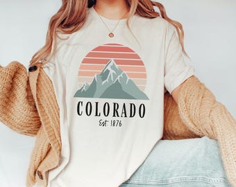 Retro Colorado Shirt Mountain Crewneck Vintage CO Tshirt State Colorado Clothing Apparel Hike Camp Nature Sunset Tee Outdoor Adventure Gift
