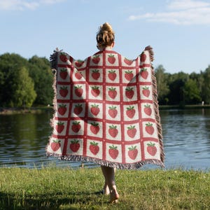 Strawberry Blanket Faux Granny Square Cottagecore Blanket Strawberry Crochet Throw Grandma Sherpa Woven Blanket Coquette Aesthetic Cute Gift image 3