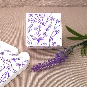 12 cajas de jabón cuadradas pequeñas de cartón estampadas a mano de 5,5 x 5,7 x 2,5 cm, cajas cuadradas blancas pequeñas, cajas de regalo pequeñas, cajas de embalaje, cajas de cartón