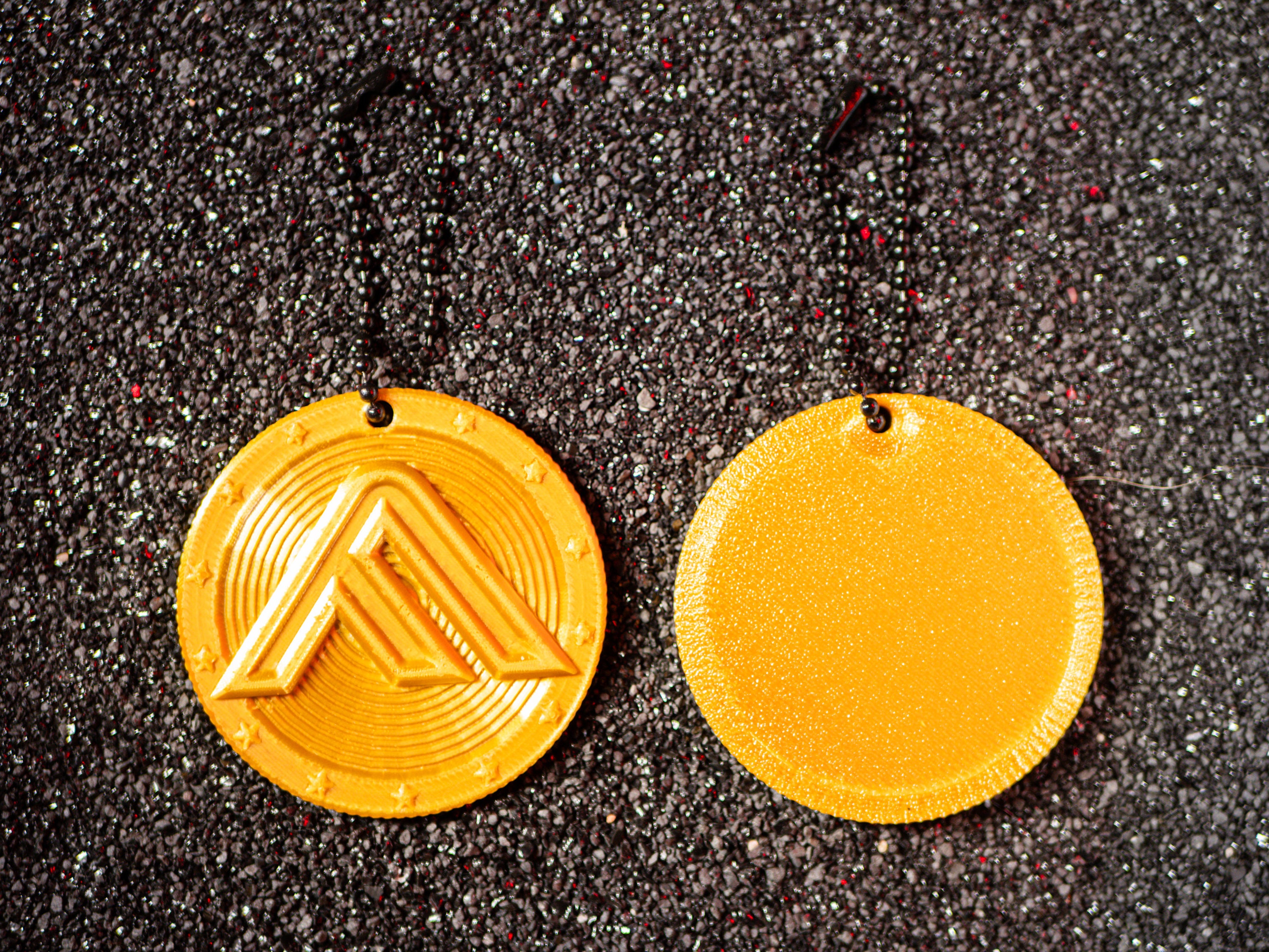 ファイナルズ ゴールドコイン小道具：Ospuze ゲームチャームキーチェーン - Etsy 日本