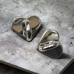 Metal heart charm holder