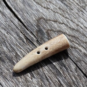5 cm Echter Geweih Knopf, Löcher 2 mm - Antiker Stil handgemachter Knopf, Reh & Elchgeweih Knöpfe zum Nähen, Stricken, DIY-Projekte