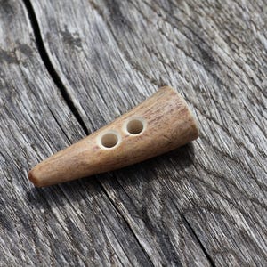 5 cm Echter Geweih Knopf, Hole 5 mm - Antiker Stil handgemachte Knöpfe, Mix aus Hirsch- & Elchgeweihknöpfe zum Nähen, Stricken, DIY-Projekte