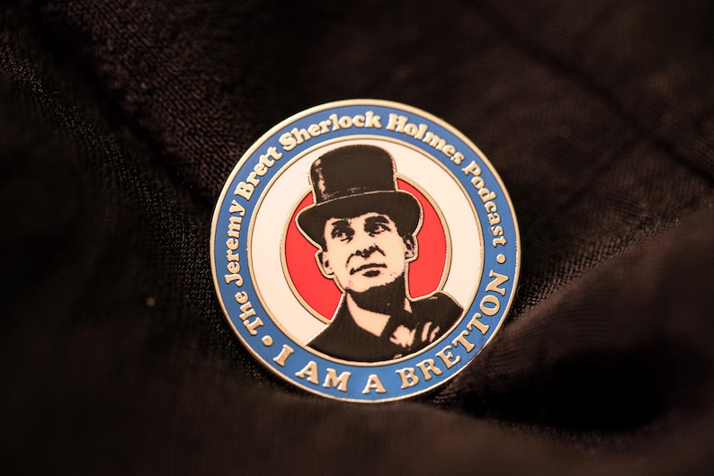 Spille da bavero di Jeremy Brett con Sherlock Holmes (uomini danzanti, silhouette e "Io sono un Bretton") immagine 7