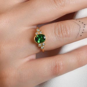 18K Solid Gold Oval 1 Ct Emerald Vintage Engagement Ring, Emerald Real Diamond Engagement Ring, Emerald Ring, Bezel Setting Emerald Ring