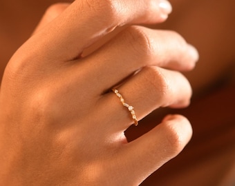 Diamond Ring for Women, Real Natural Diamond Dainty Ring in 14K Solid Gold ,Tiny Promise Ring, Diamond Bridal Ring, Wedding Engagement Ring