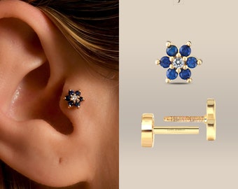 Piercing de zafiro natural para trago, pendientes de zafiro con flor de oro macizo de 14 quilates, pendientes de zafiro con parte trasera plana para trago, pendientes de diamante para hélice.