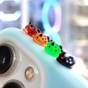 Spooky Glow-in-the-Dark Sea Bunny Phone Charm: Polymer Clay Hipper