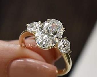 2 CT Oval Cut Moissanite Three Stone Engagement Ring Accent Round Cut 14K Gold Wedding Ring Anniversary Gift Ring For women Promise Ring