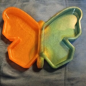 Custom butterfly tray