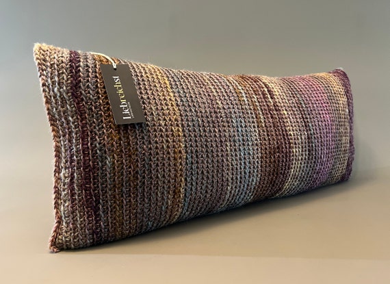 NIDAL Häkelkissen, Liebreichst - Unikat