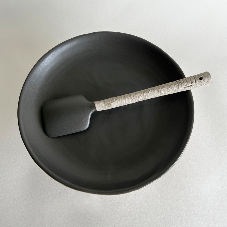 Handmade Beige and Charcoal Ceramic Serving Platter: Rustic Nordic Dining Table Centrepiece image 7