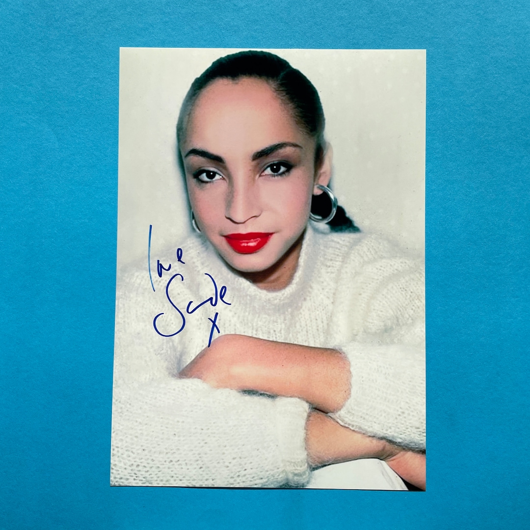 SADE signed autographed photo COA Hologram main image 0