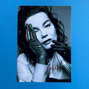 Björk signiertes Foto authentisches Autogramm mit COA