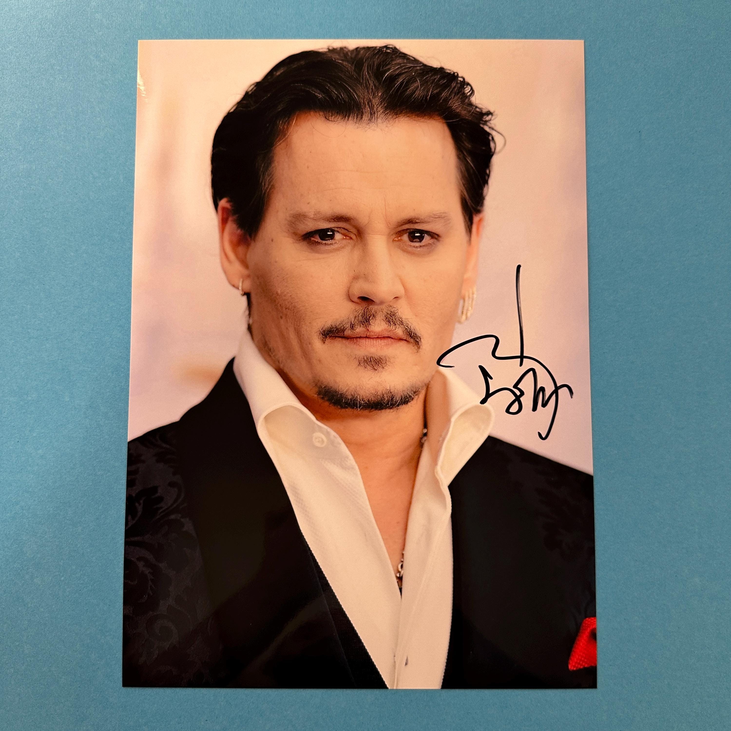 【美品】Johnny Depp 直筆サイン入りフォト Johnny Depp Signed Photo Authentic Autograph With COA - Etsy