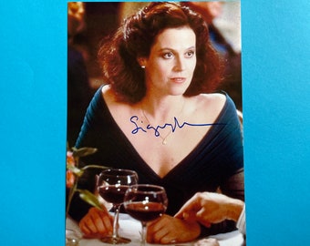 Sigourney Weaver signed photo authentic autograph with COA