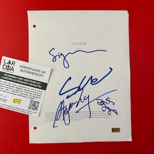 Cast di AVATAR: Sigourney Weaver, Sam Worthington, Stephen Lang, Zoe Saldana Sceneggiatura/Copyright autentico autografato a mano + Certificato di autenticità LAR Raro