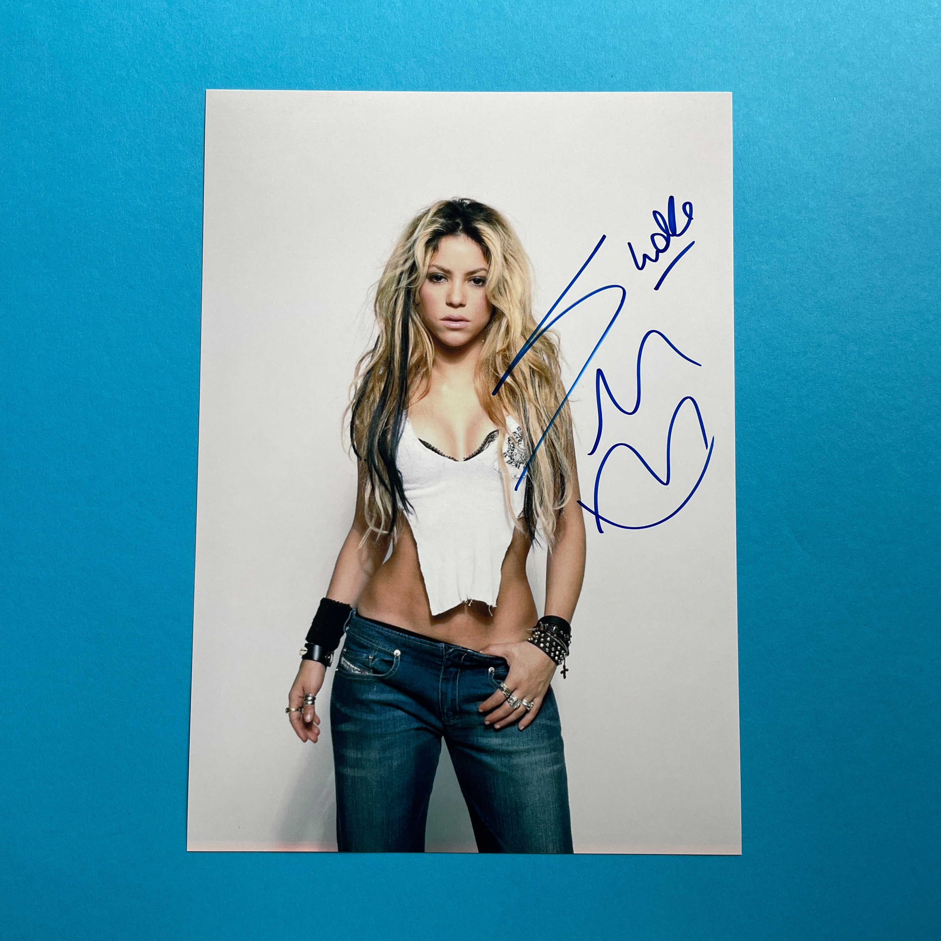 Shakira signed autographed photo early years COA hologram main image 0