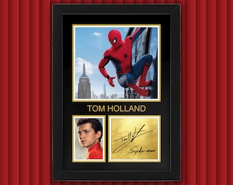 TOM HOLLAND / SPIDERMAN - Display Case w Reproduced Autograph Signature Framed Unique Gift