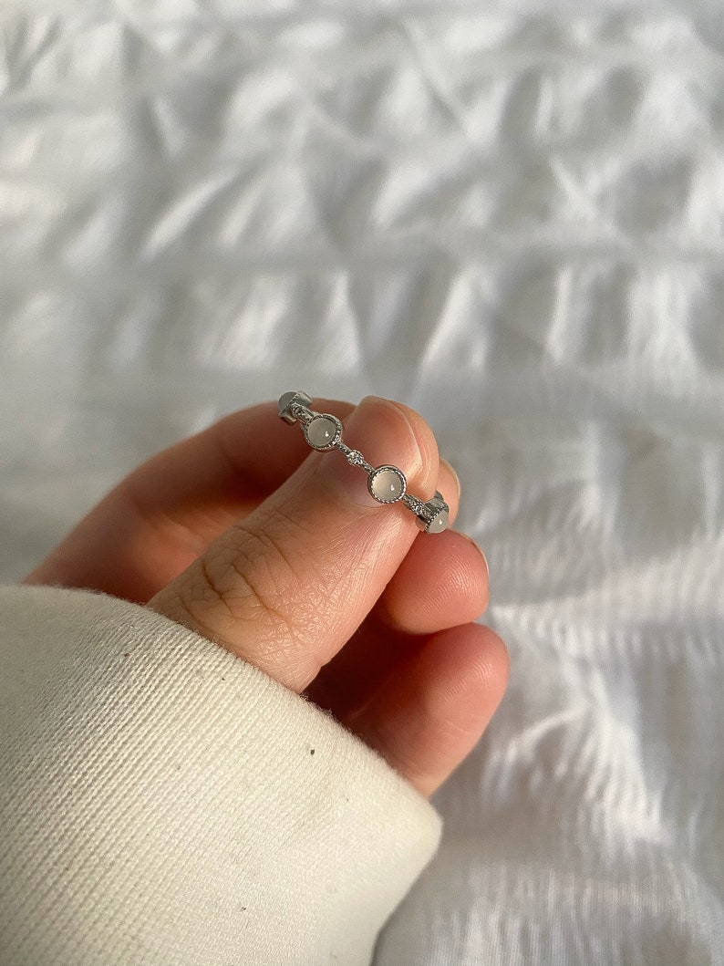 Sterling Silver Moonstone Ring, Adjustable Ring, Dainty Gemstone Ring, Cute Ring, Delicate Ring, Rings For Women, Minimalist Jewellery, Ring zdjęcie 7