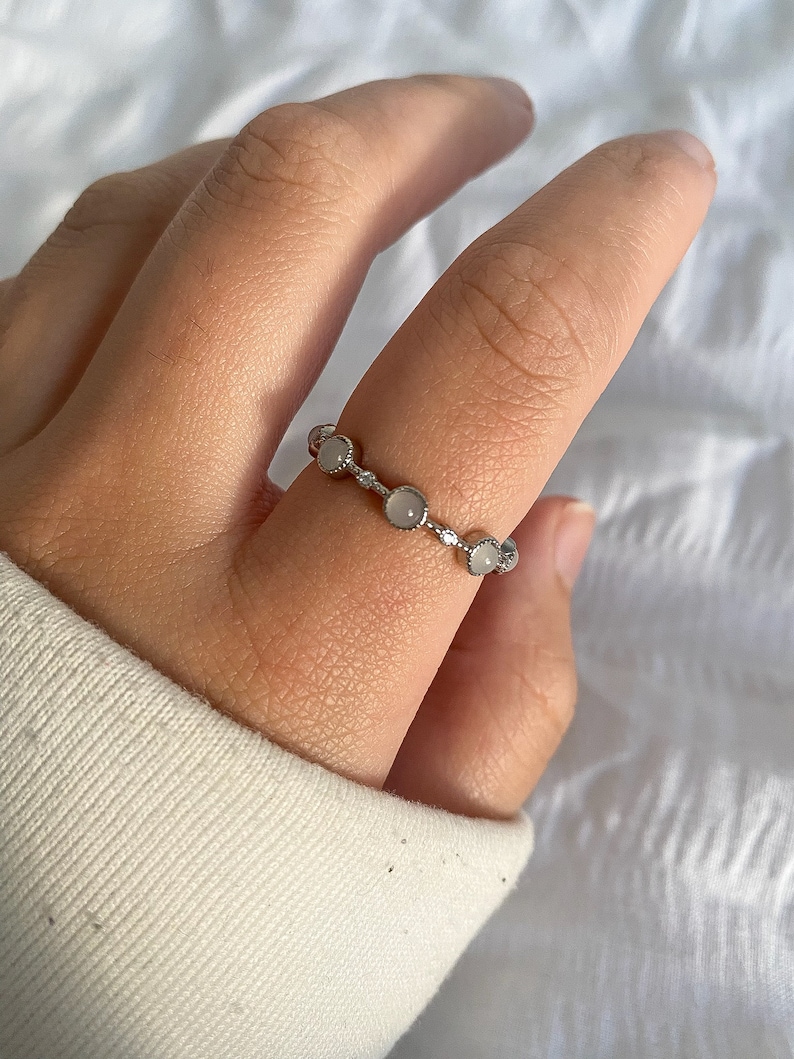 Sterling Silver Moonstone Ring, Adjustable Ring, Dainty Gemstone Ring, Cute Ring, Delicate Ring, Rings For Women, Minimalist Jewellery, Ring zdjęcie 5