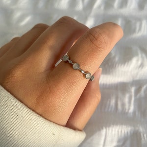 Sterling Silver Moonstone Ring, Adjustable Ring, Dainty Gemstone Ring, Cute Ring, Delicate Ring, Rings For Women, Minimalist Jewellery, Ring zdjęcie 6