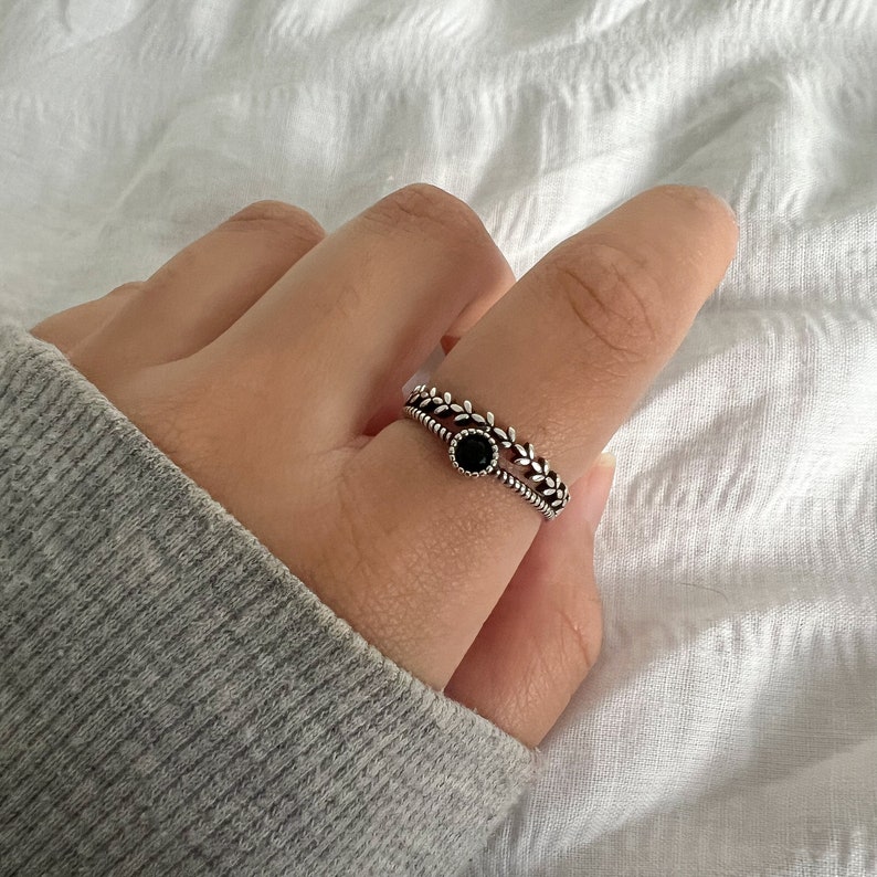 Zwarte Onyx bladring, verstelbare ring, bladring voor vrouwen, dubbellaagse edelsteenring, natuurringen, minimalistische sieraden afbeelding 8